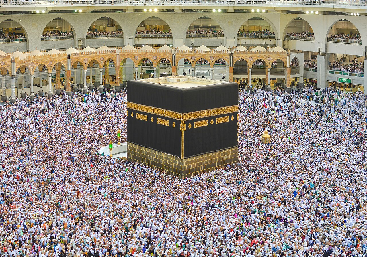 Umrah from Pakistan — the Holy Kaaba in Makkah